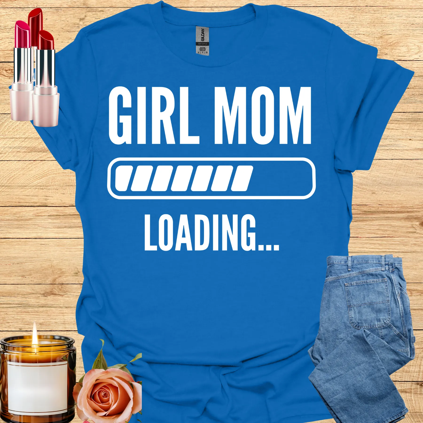 girl mom loading tee royal