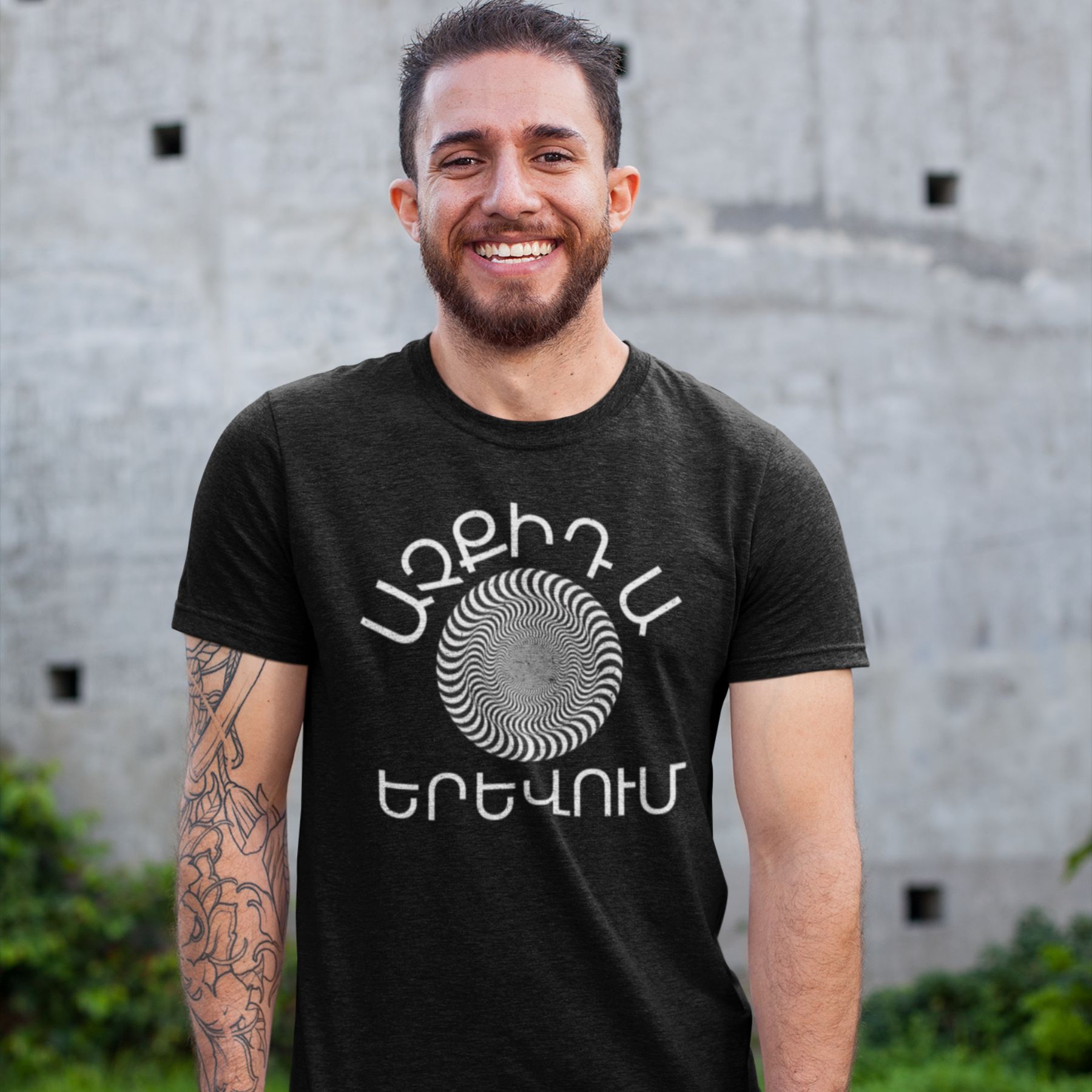 achqida-yerevum-tee-black-man